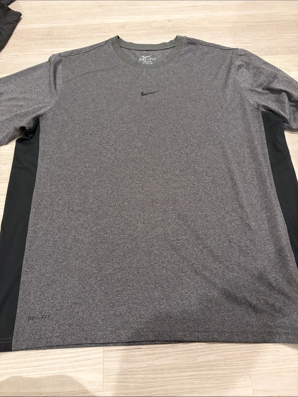 Men’s Nike Short-Sleeve Dri-FIT